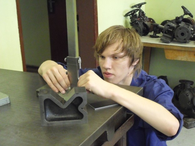 Strojní mechanik, praktická ZZ